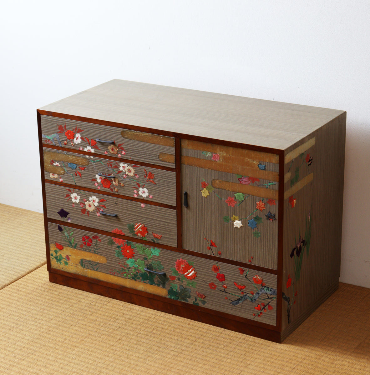 桐小箪笥-木目込み草花図【KIRI small chest with peinted flowers design 】[j1173]Japa –  青梵ギャラリー