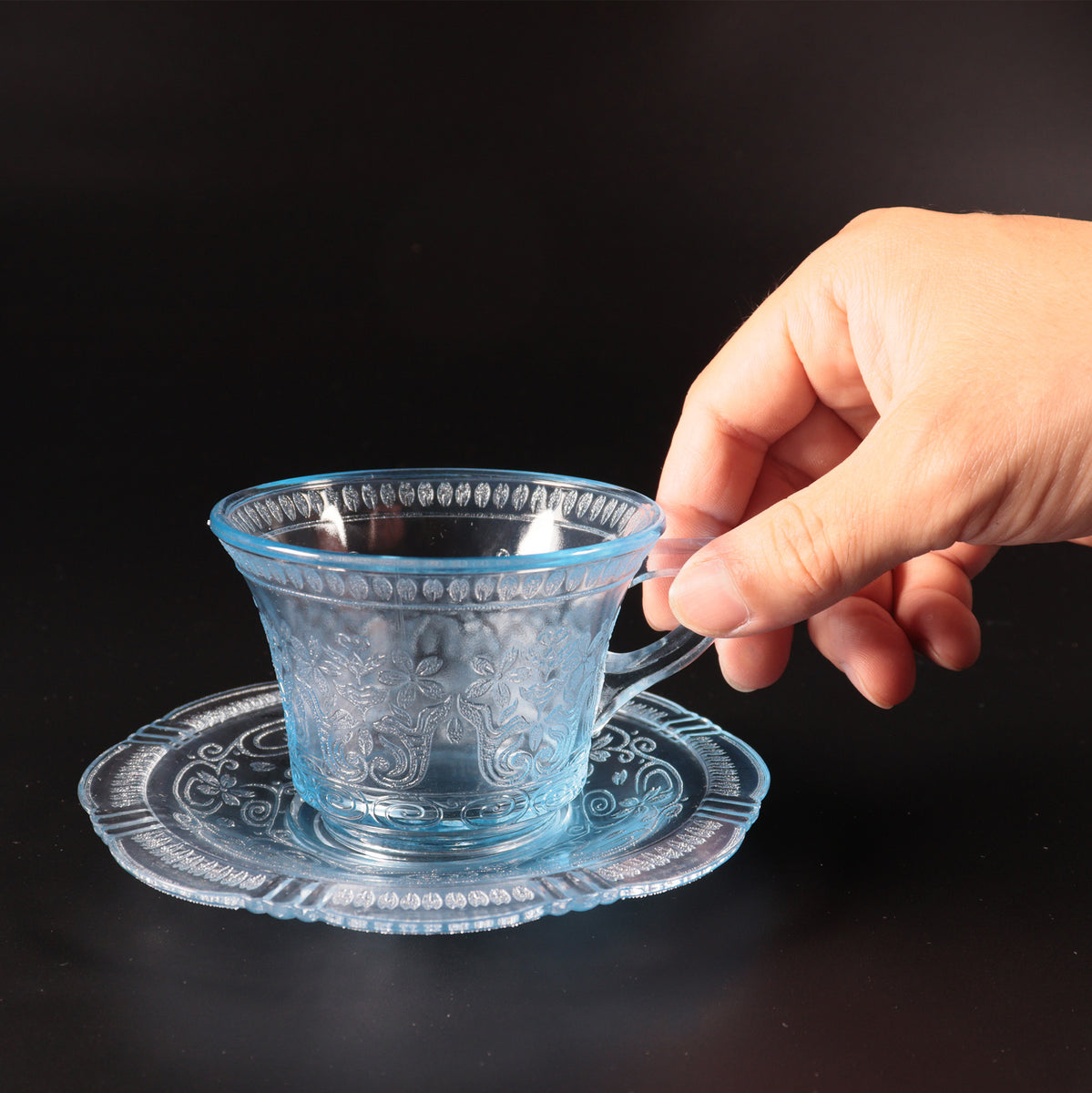 〈１客〉 桜に流水文ガラスカップ＆ソーサー [IZ772]【Glass cup and saucer, design of cherry b