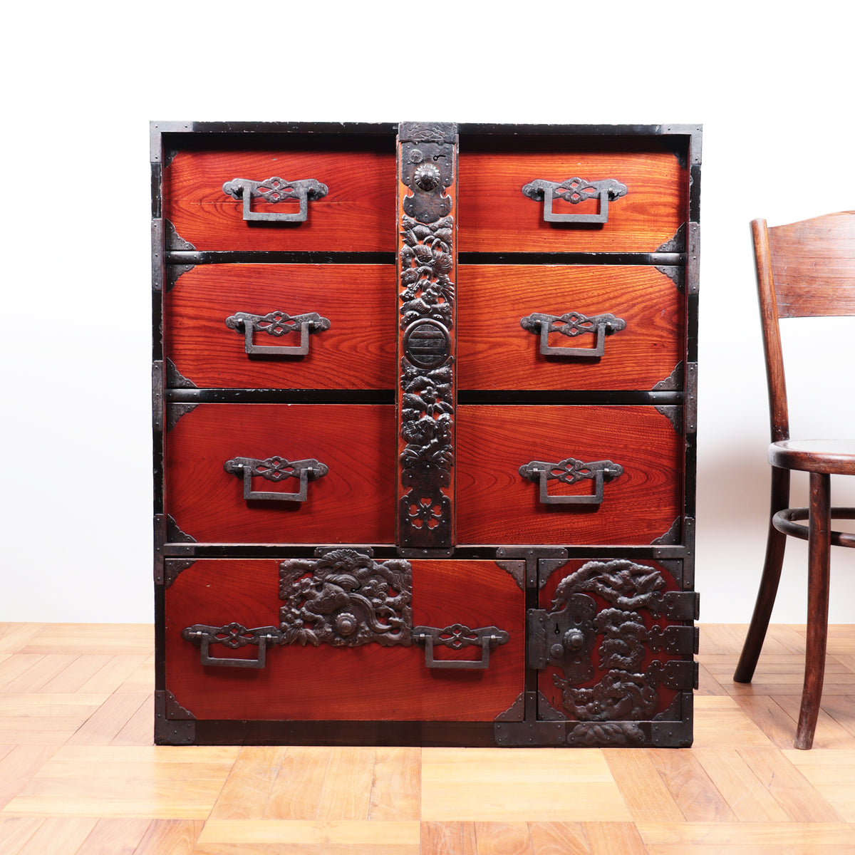 時代箪笥／庄内閂付衣裳箪笥【Shonai clothing chest】[j1067]Japanese Antique Furniture