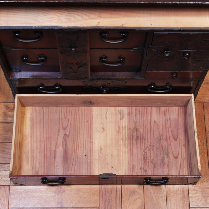 時代箪笥／閂付小箪笥　スタンド付き【Small chest with metal stand】 [j1180]　Japanese Antique Furniture