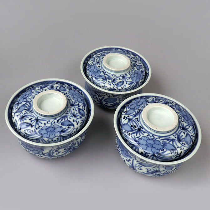 古伊万里牡丹唐草図染付蓋碗　3客[p0327]【Old IMARI bowl‐3pcs】